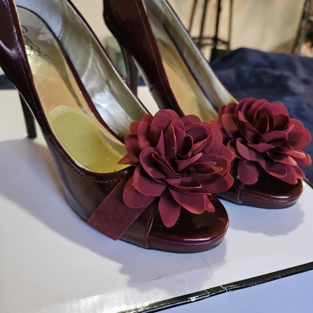 Carlos Santana Burgundy Heels with Floral Detail
